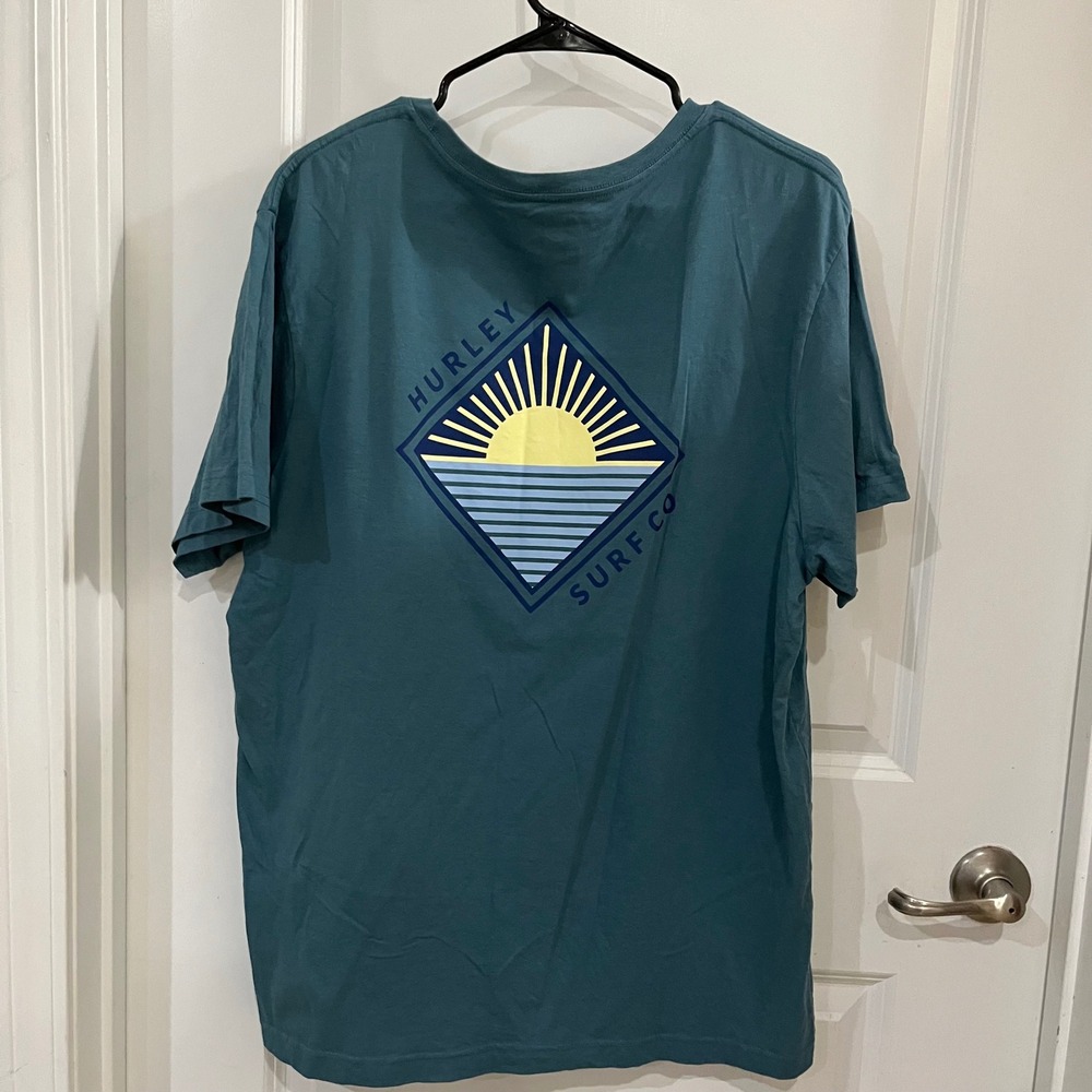 Hurley Surf Co Mens XL Teal Blue Graphic T-Shirt Sun Ocean Horizon Short Sleeve